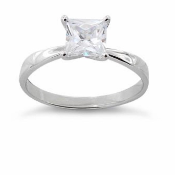 Sterling Silver Solitaire Princess Cut CZ Ring Sz8 - Picture 9 of 11
